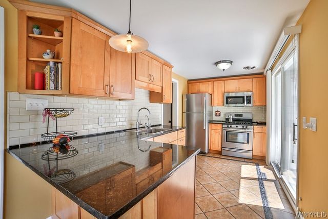 32 Bernhardt Drive 10, Amherst, NY 14226