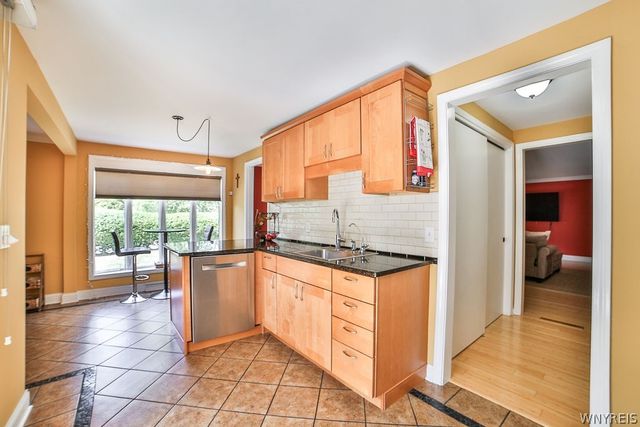 32 Bernhardt Drive 10, Amherst, NY 14226