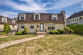 32 Bernhardt Drive 10, Amherst, NY 14226