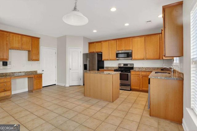 4106 Eldon Drive, Fairburn, GA 30213