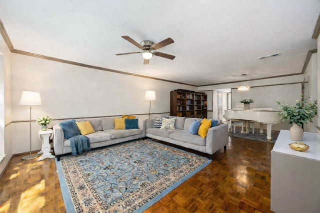 470 N Post Oak Lane 470, Houston, TX 77024