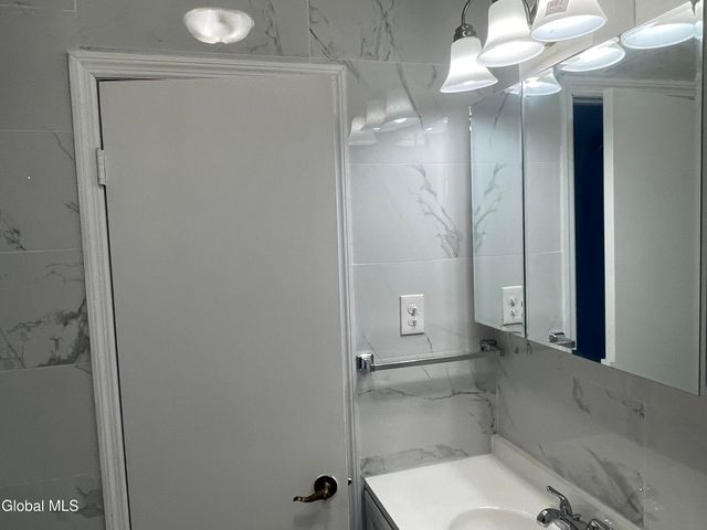 1328 Dewitt Street, Schenectady, NY 12303