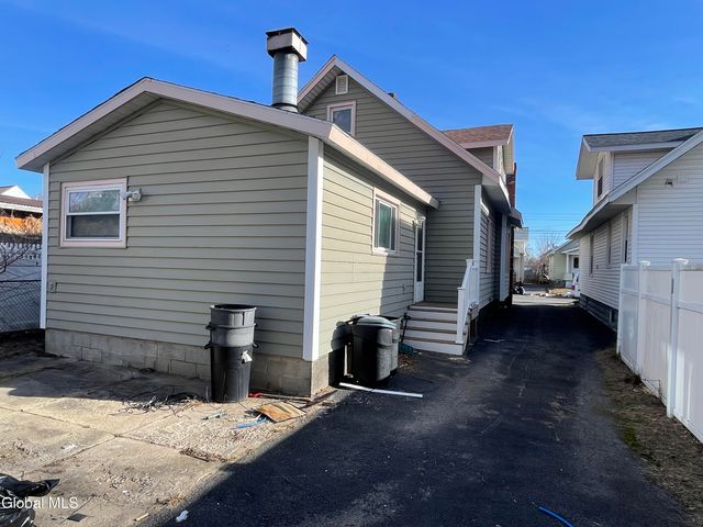 1328 Dewitt Street, Schenectady, NY 12303