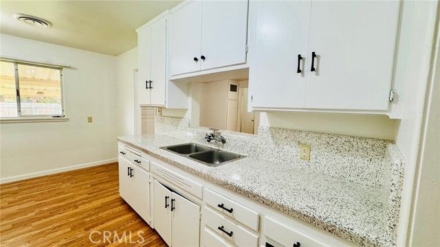 3160 Terrel Court, Bakersfield, CA 93304