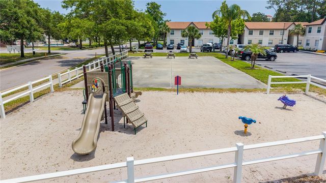 418 BANANA CAY DRIVE E, Daytona Beach, FL 32119