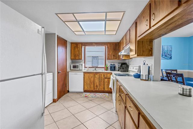 418 BANANA CAY DRIVE E, Daytona Beach, FL 32119