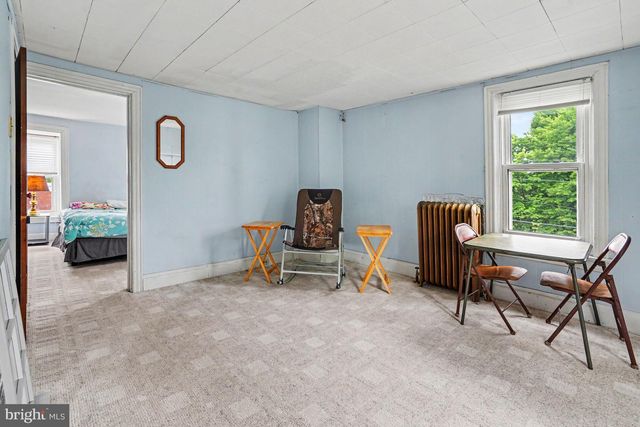 104 MILLERS LN, Harrisburg, PA 17110