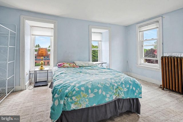 104 MILLERS LN, Harrisburg, PA 17110