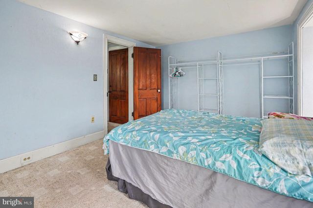 104 MILLERS LN, Harrisburg, PA 17110
