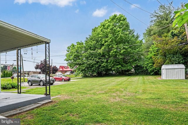 104 MILLERS LN, Harrisburg, PA 17110