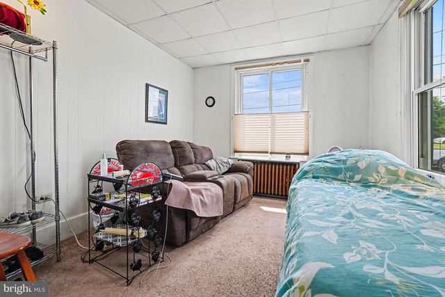 104 MILLERS LN, Harrisburg, PA 17110
