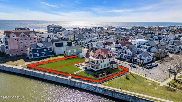 24 Lake Avenue, Ocean Grove, NJ 07756