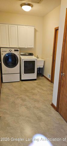 2353 Sapphire Lane, East Lansing, MI 48823