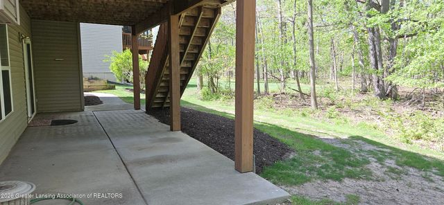 2353 Sapphire Lane, East Lansing, MI 48823