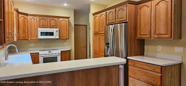 2353 Sapphire Lane, East Lansing, MI 48823