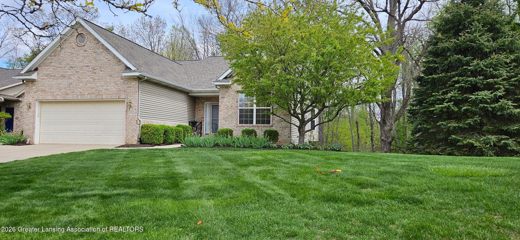 2353 Sapphire Lane, East Lansing, MI 48823