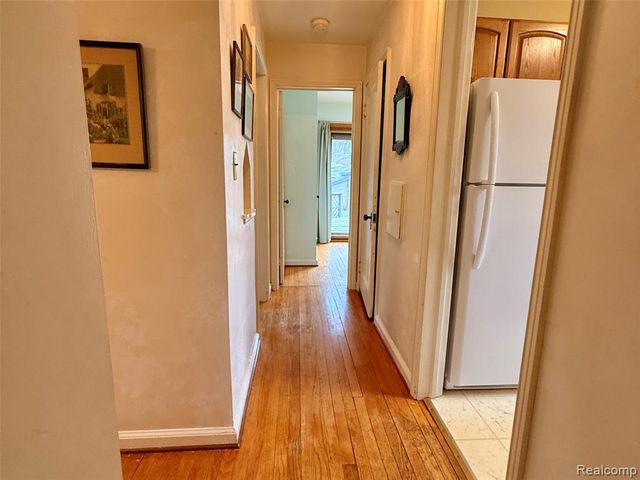 9900 Cranston Street, Livonia, MI 48150