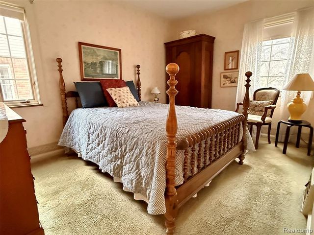 9900 Cranston Street, Livonia, MI 48150