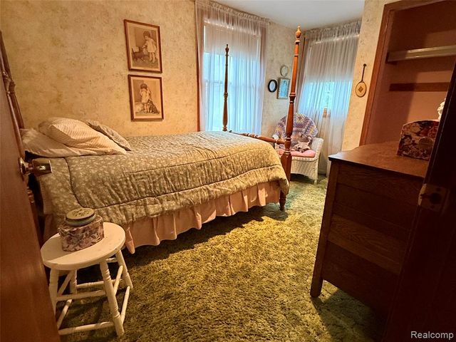 9900 Cranston Street, Livonia, MI 48150