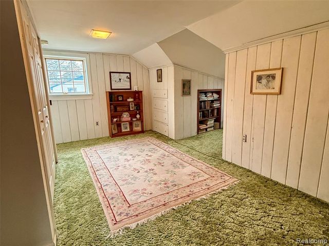 9900 Cranston Street, Livonia, MI 48150