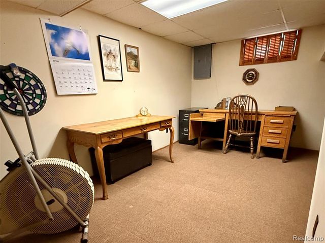 9900 Cranston Street, Livonia, MI 48150