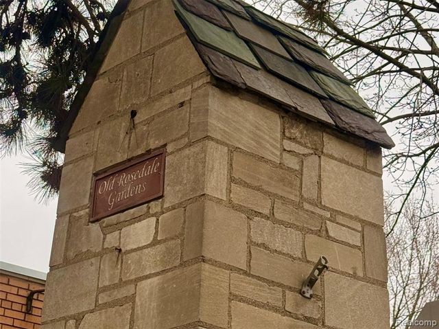 9900 Cranston Street, Livonia, MI 48150