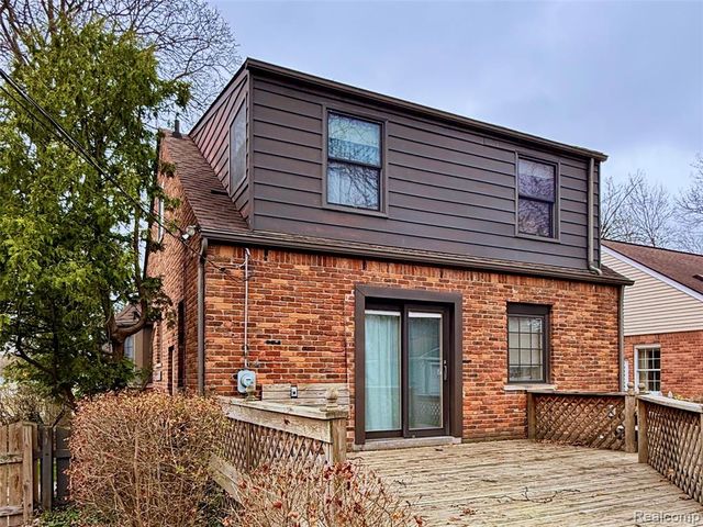 9900 Cranston Street, Livonia, MI 48150