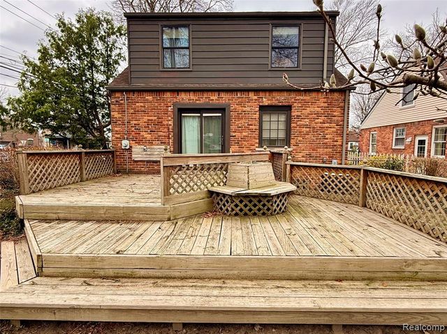 9900 Cranston Street, Livonia, MI 48150