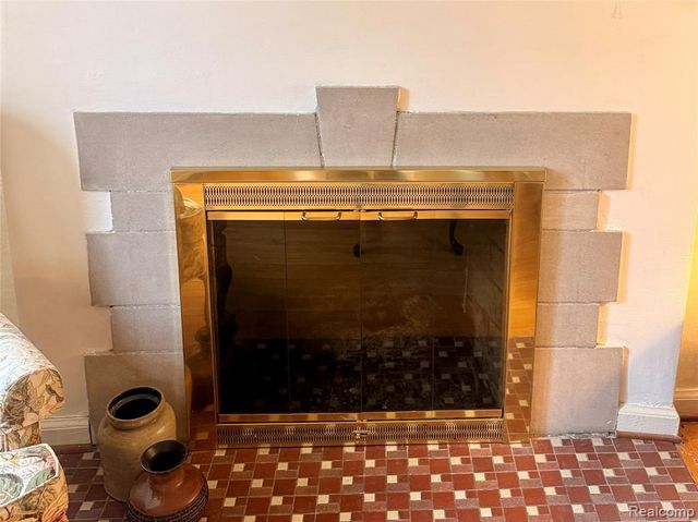 9900 Cranston Street, Livonia, MI 48150