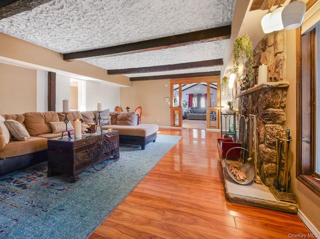 4 Lambros Drive, Monroe, NY 10950