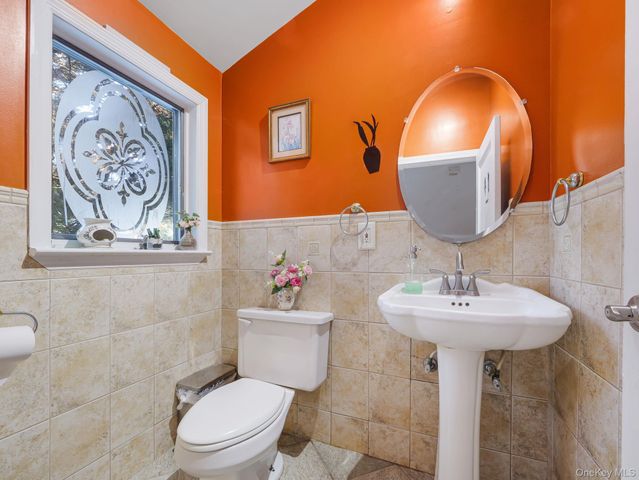 4 Lambros Drive, Monroe, NY 10950