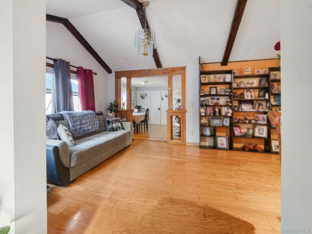 4 Lambros Drive, Monroe, NY 10950