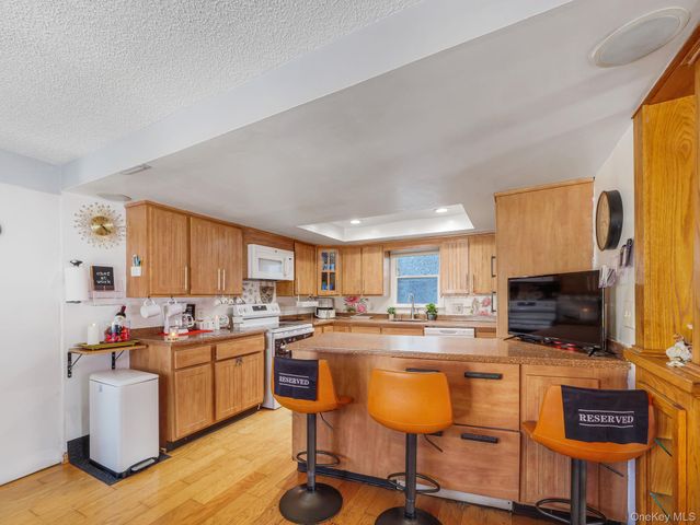 4 Lambros Drive, Monroe, NY 10950