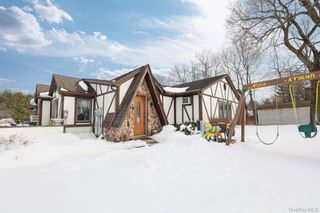 4 Lambros Drive, Monroe, NY 10950