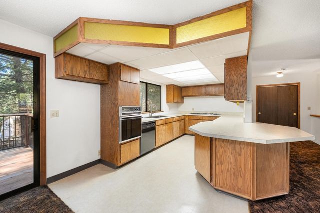 22945 Foresthill Rd, Foresthill, CA 95631