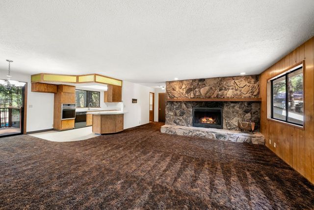22945 Foresthill Rd, Foresthill, CA 95631