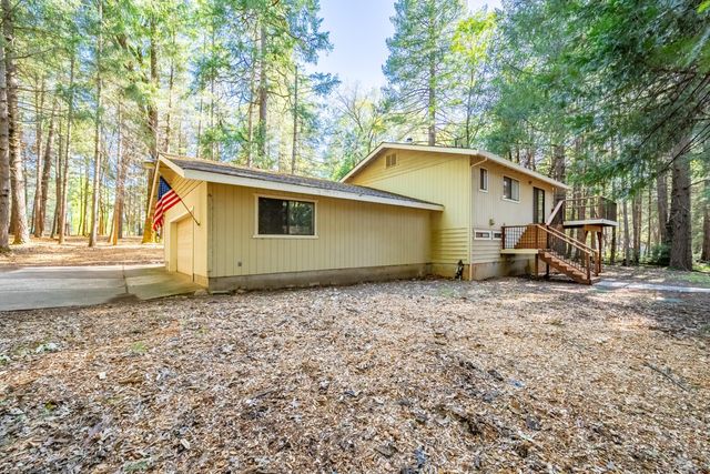 22945 Foresthill Rd, Foresthill, CA 95631