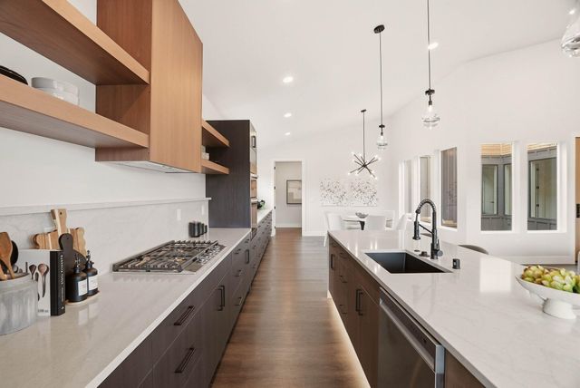 5227 S Lincoln Way, Spokane, WA 99224