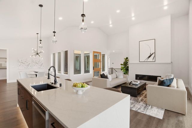 5227 S Lincoln Way, Spokane, WA 99224