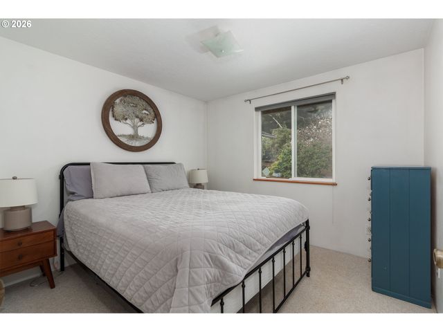 37005 SUTTON Way, Cloverdale, OR 97112