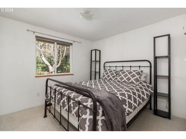 37005 SUTTON Way, Cloverdale, OR 97112