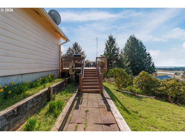 37005 SUTTON Way, Cloverdale, OR 97112