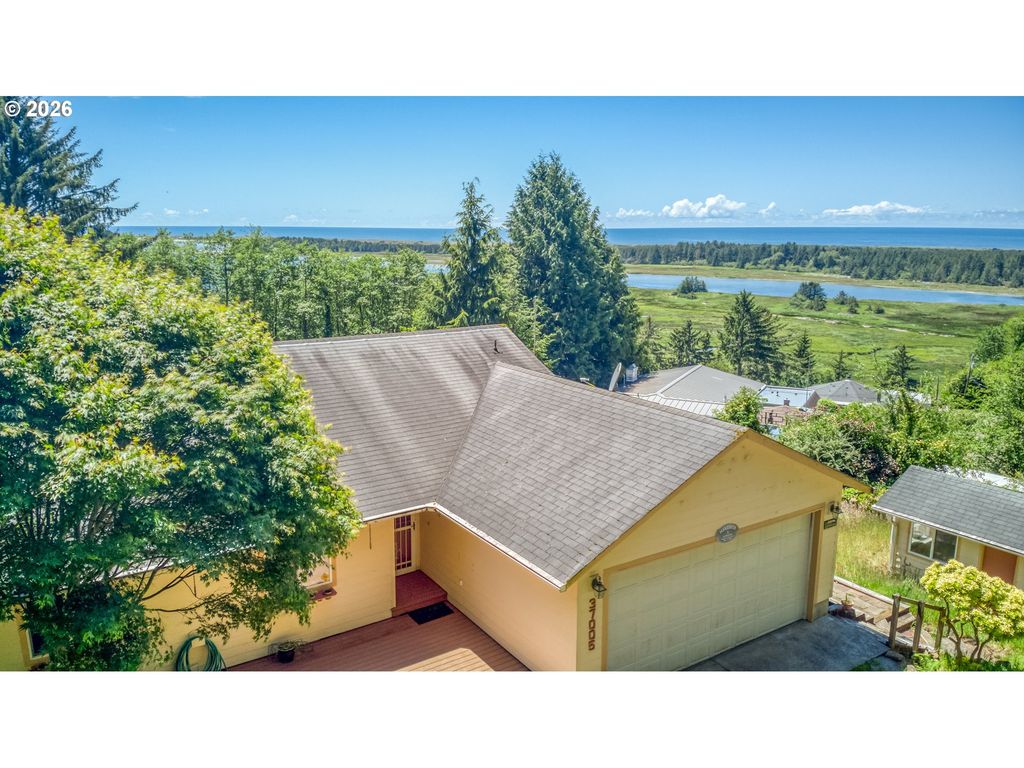 37005 SUTTON Way, Cloverdale, OR 97112