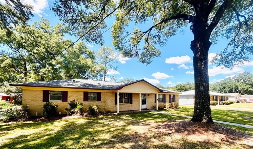 5519 2nd Street, Satsuma, AL 36572