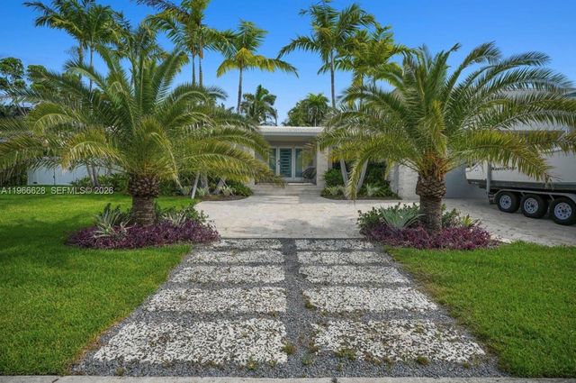 1050 Jefferson St, Hollywood, FL 33019