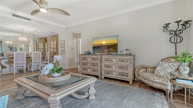 750 N TAMIAMI TRAIL 304, Sarasota, FL 34236
