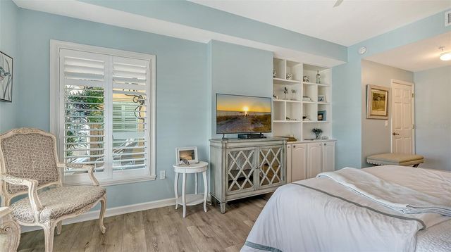 750 N TAMIAMI TRAIL 304, Sarasota, FL 34236