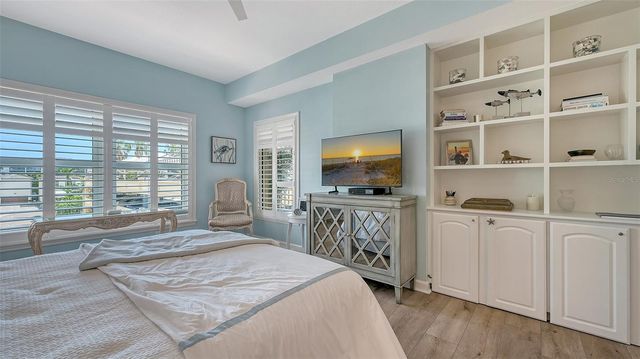 750 N TAMIAMI TRAIL 304, Sarasota, FL 34236