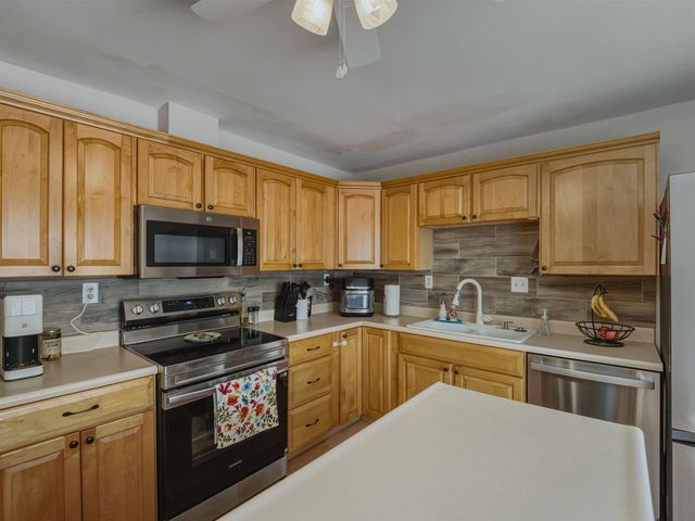 102 McConkey Ave, Barboursville, WV 25504