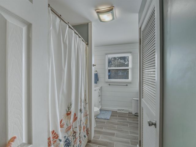 102 McConkey Ave, Barboursville, WV 25504